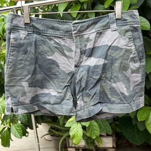 Soho new york & company jeans army print shorts